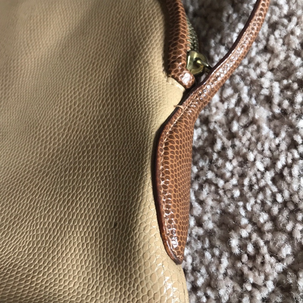 Desmo Handbag - Picture 4 of 4